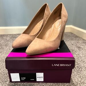 NIB! Beautiful Lane Bryant Women's Suede Look Heels